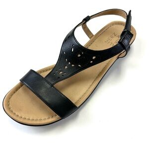 Naturalizer Windham black flat sandal Size 12M Tstrap leather